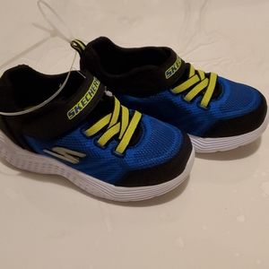 Skechers boys shoes size 9T